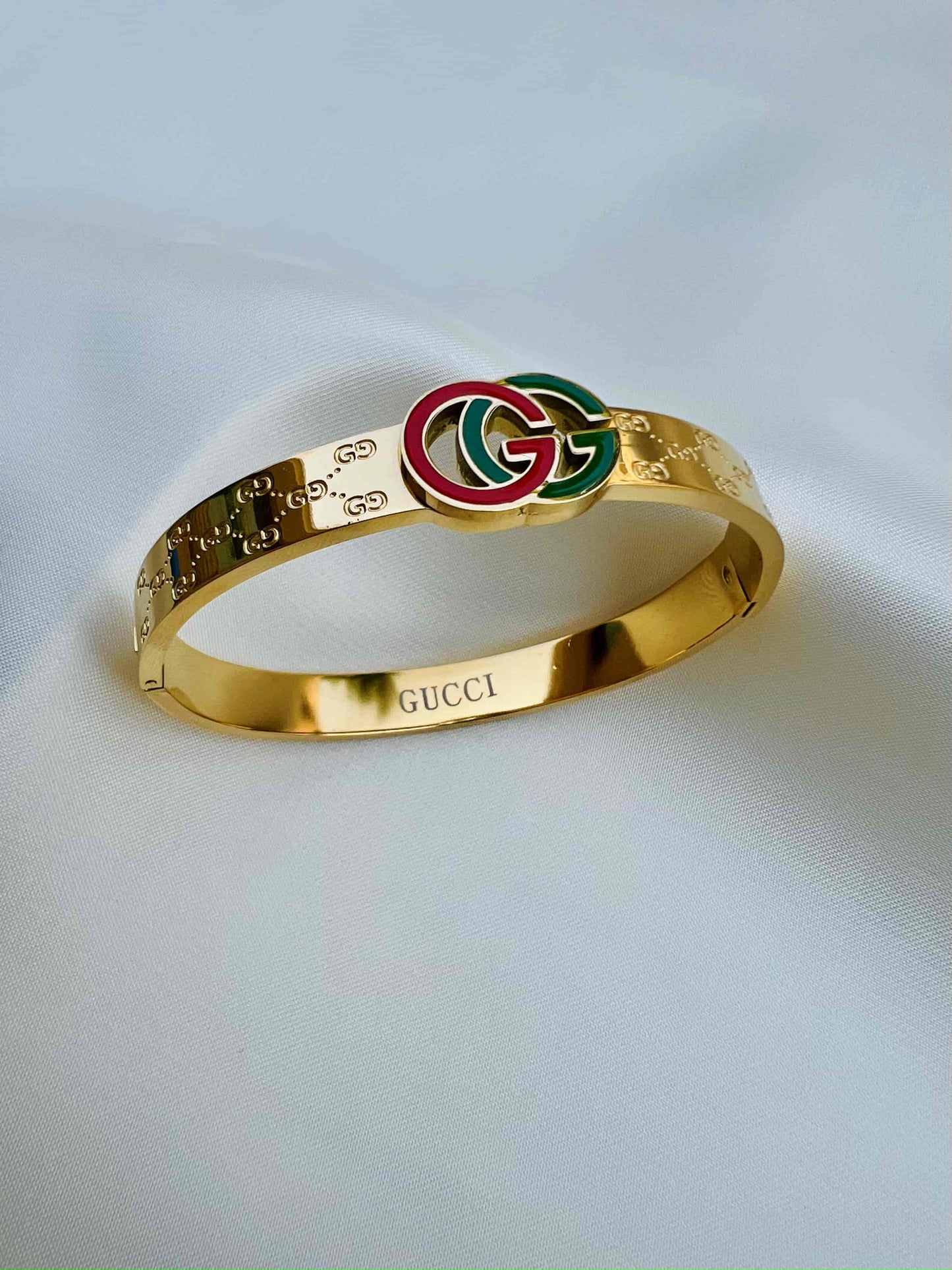 Luxury High Quality Bangle