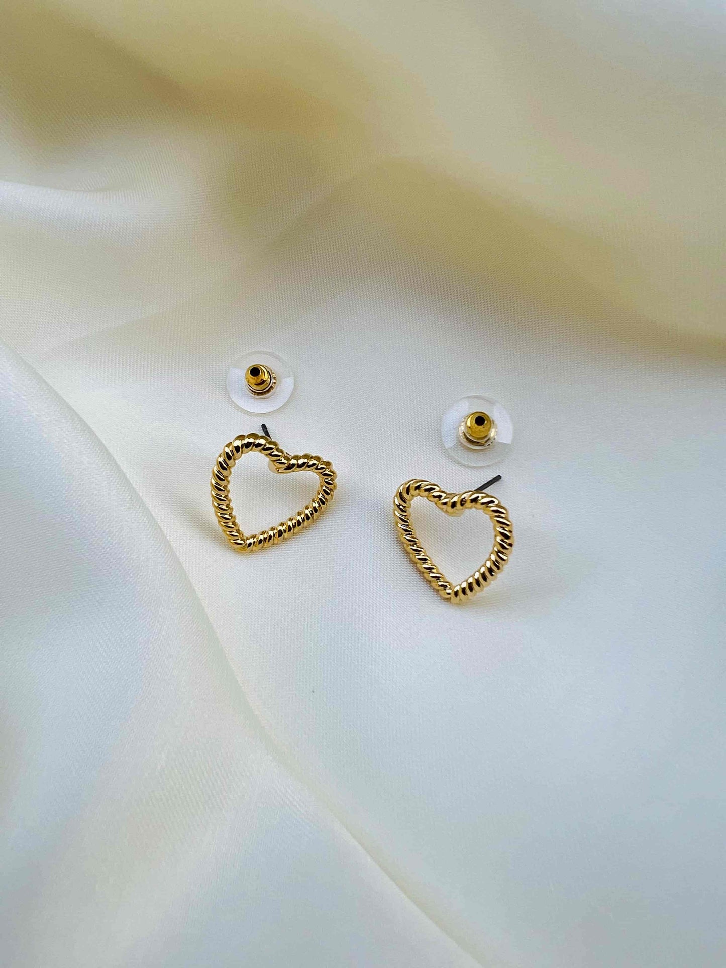 Twisted Heart EarStud