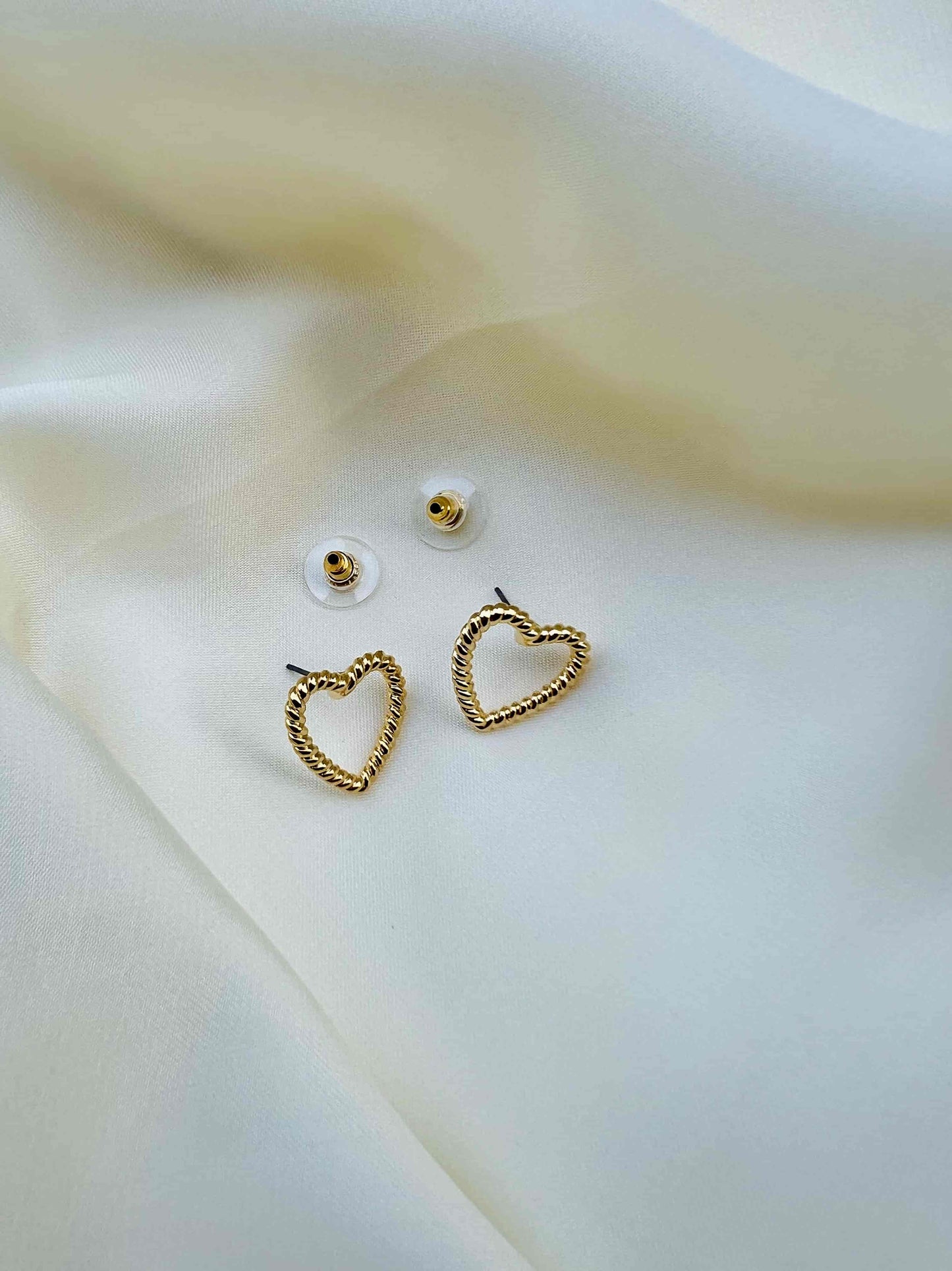 Twisted Heart EarStud