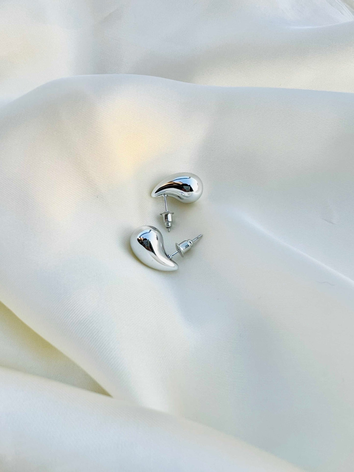 Tear Drops Earring