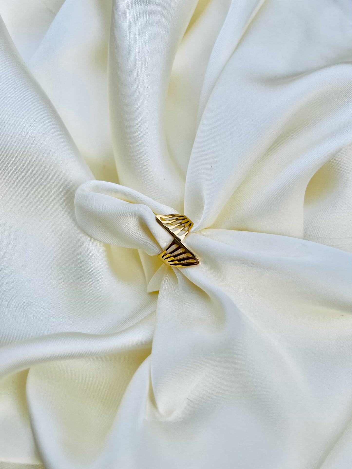 Luxury Twisted Rings