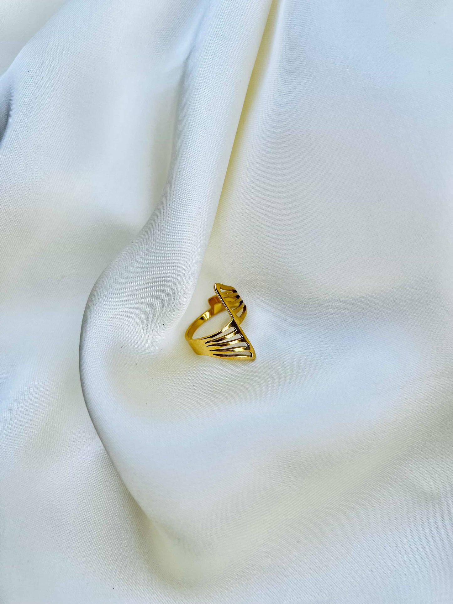 Luxury Twisted Rings