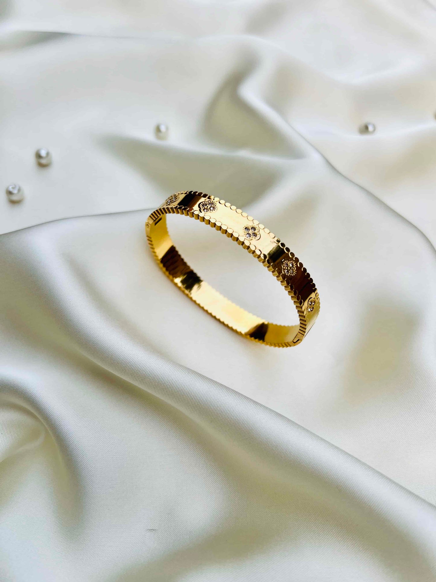 Luxury High Quality Zircon Bangle