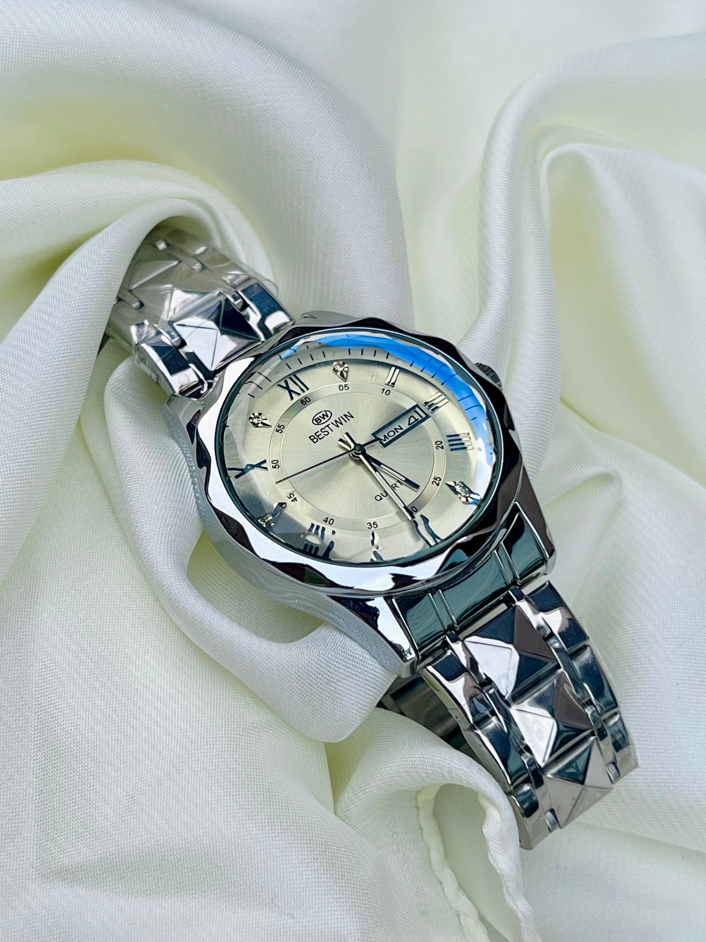 Dimond Luxurious High Quality Men's Watch