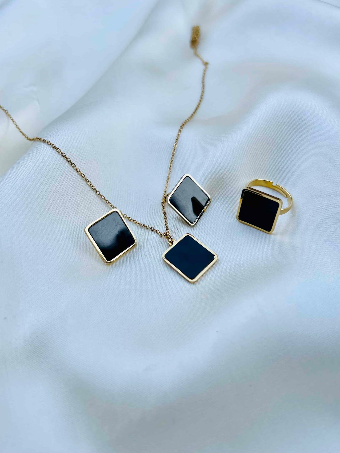 Square Geometric Locket Set