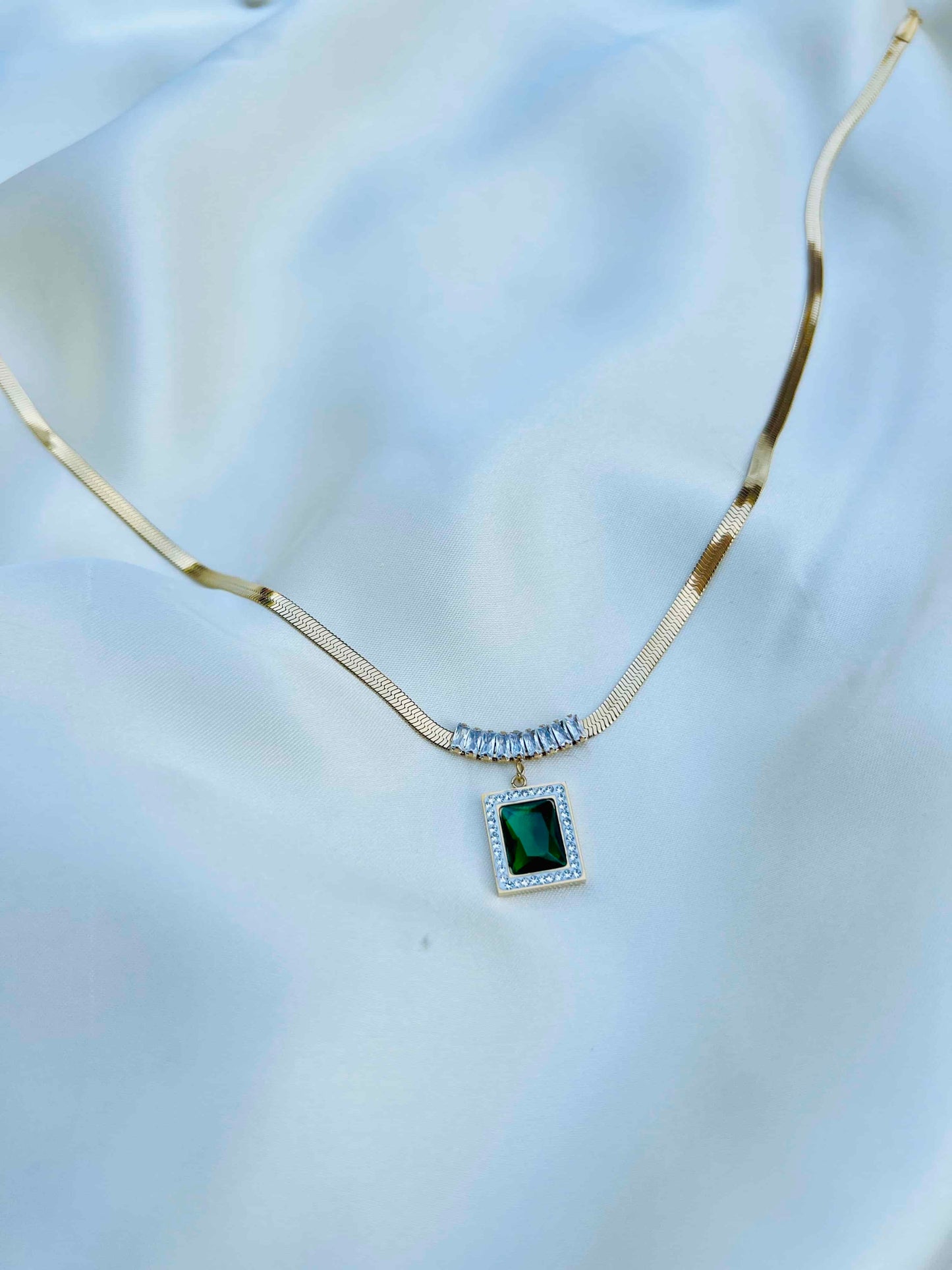 Luxury Green Crystal Pendant