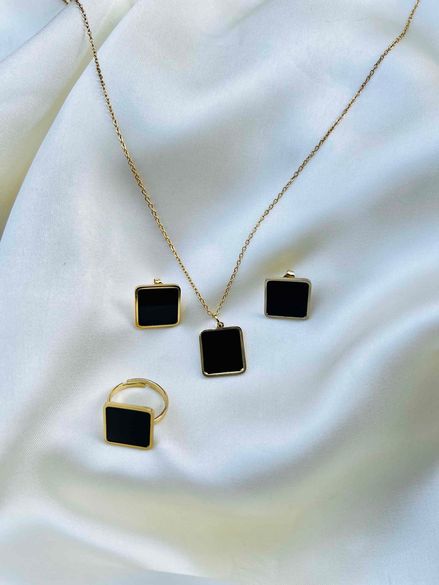 Square Geometric Locket Set