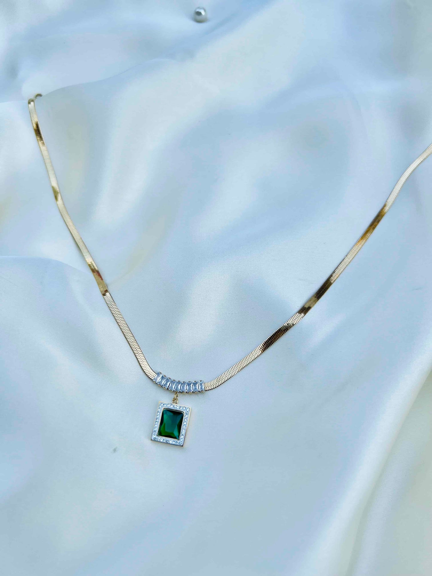 Luxury Green Crystal Pendant