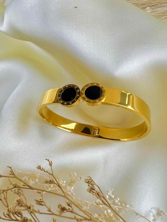 Classic Black Disc Bangle