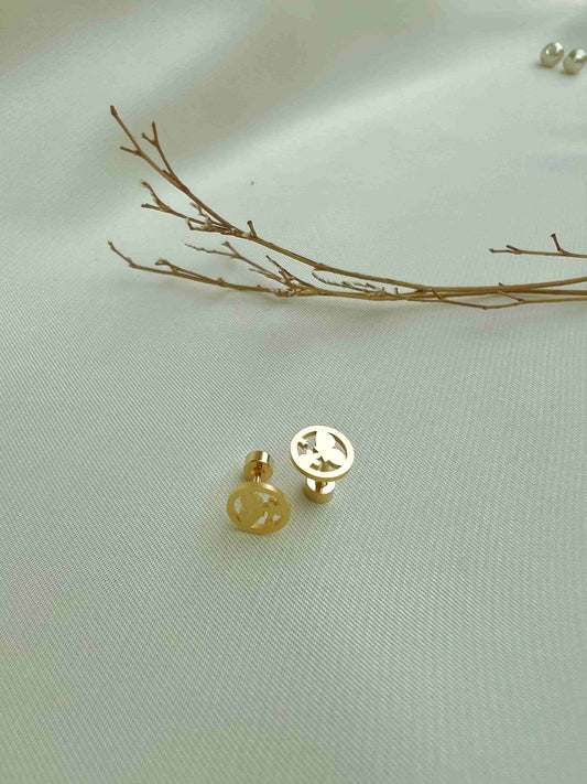 18k Gold Tiny EarStud