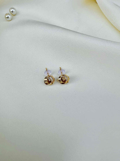 Vintage Gold Knot EarStud