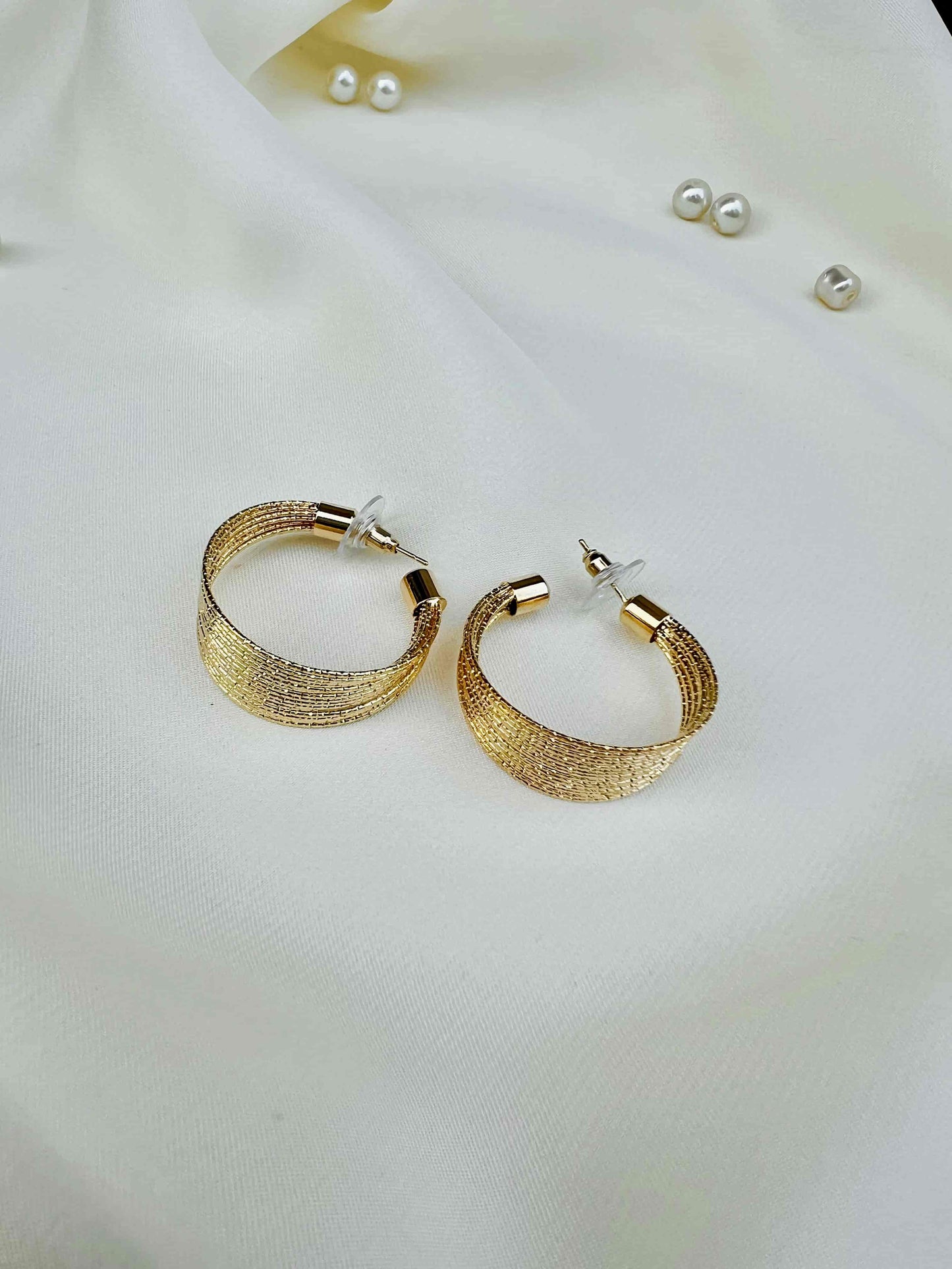 Chunky Golden Ear Hoops