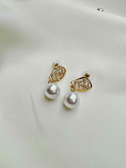 Korean Pearl Gold Earring