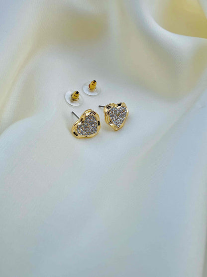 18k Gold Diamond Heart EarStud