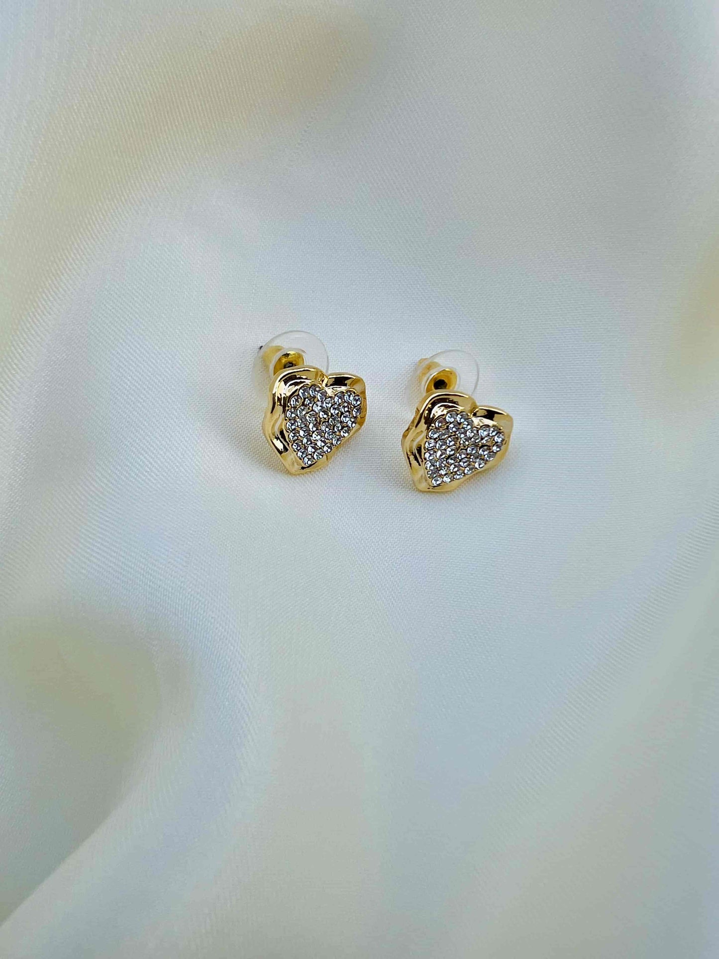 18k Gold Diamond Heart EarStud