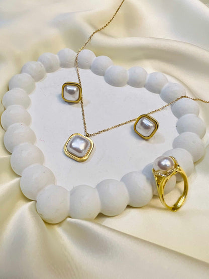 Pearl Stone Locket Set