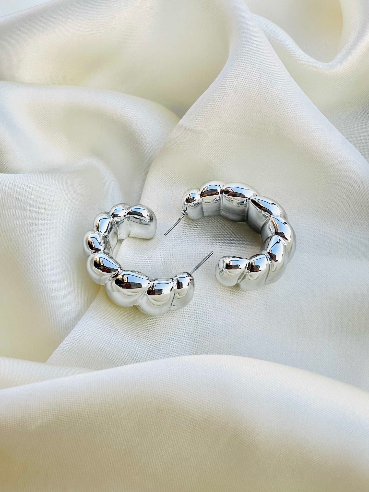Twist Bubble Ear Hoops