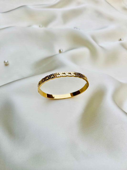 Luxury High Quality Bangle