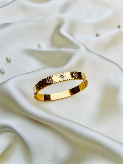 Luxury High Quality Zircon Bangle