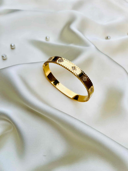 Luxury High Quality Zircon Bangle