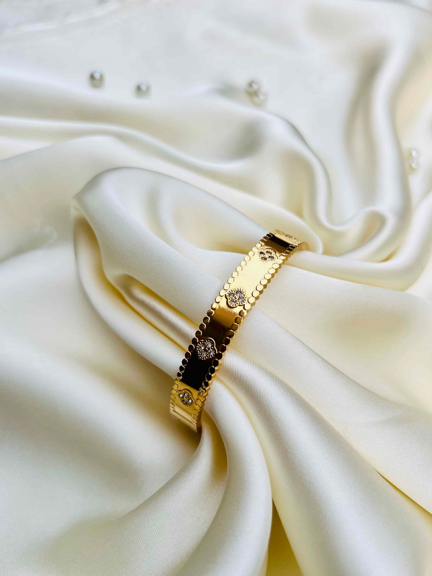 Luxury High Quality Zircon Bangle