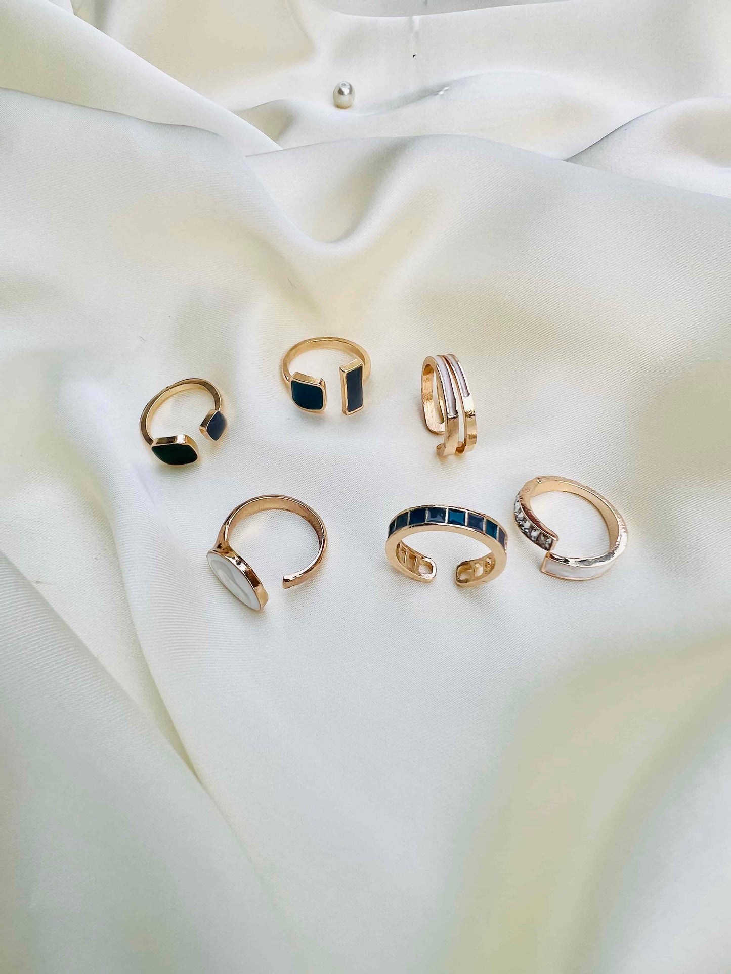 Irregular 6 Enamel Rings Deal