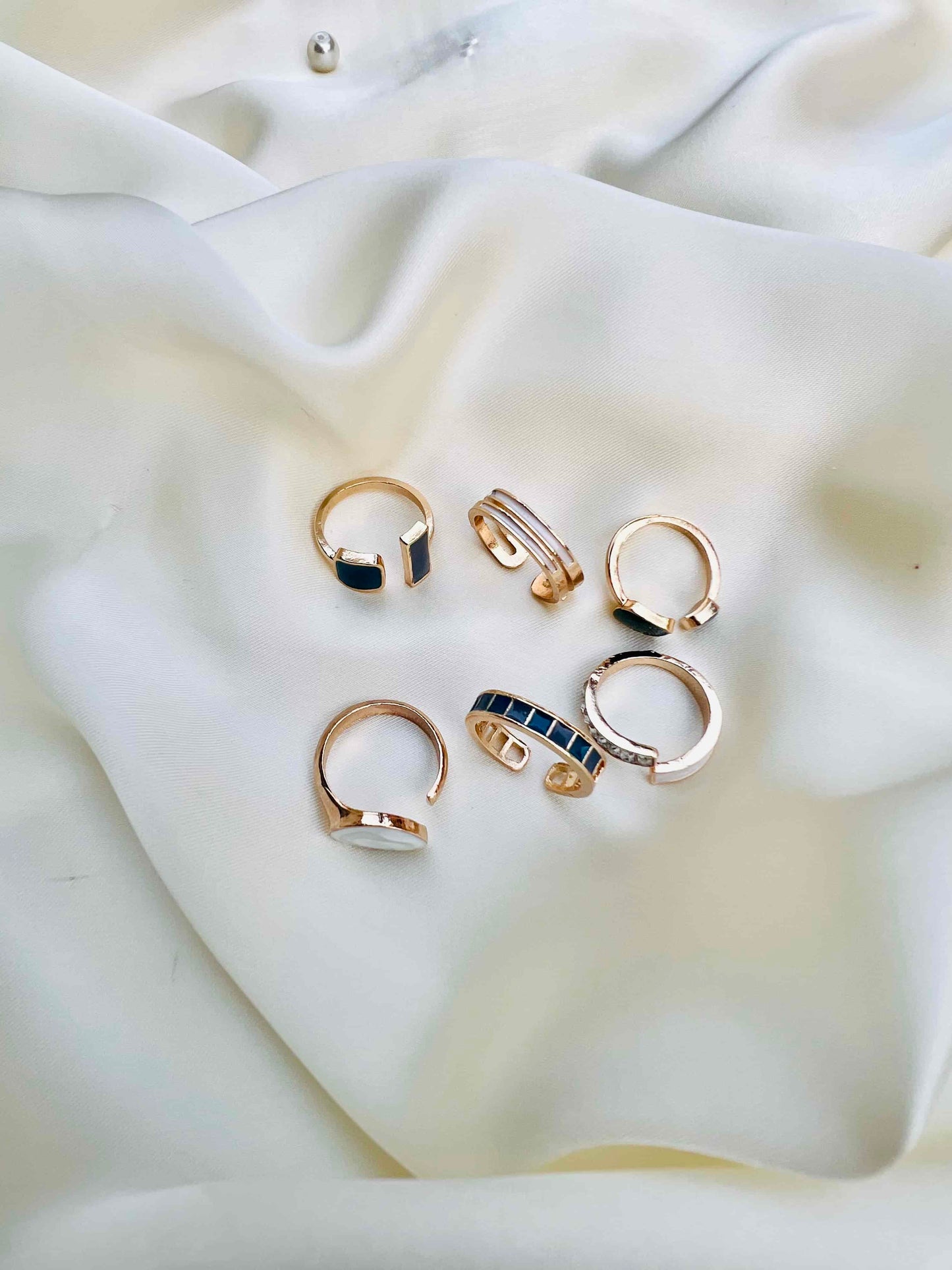 Irregular 6 Enamel Rings Deal