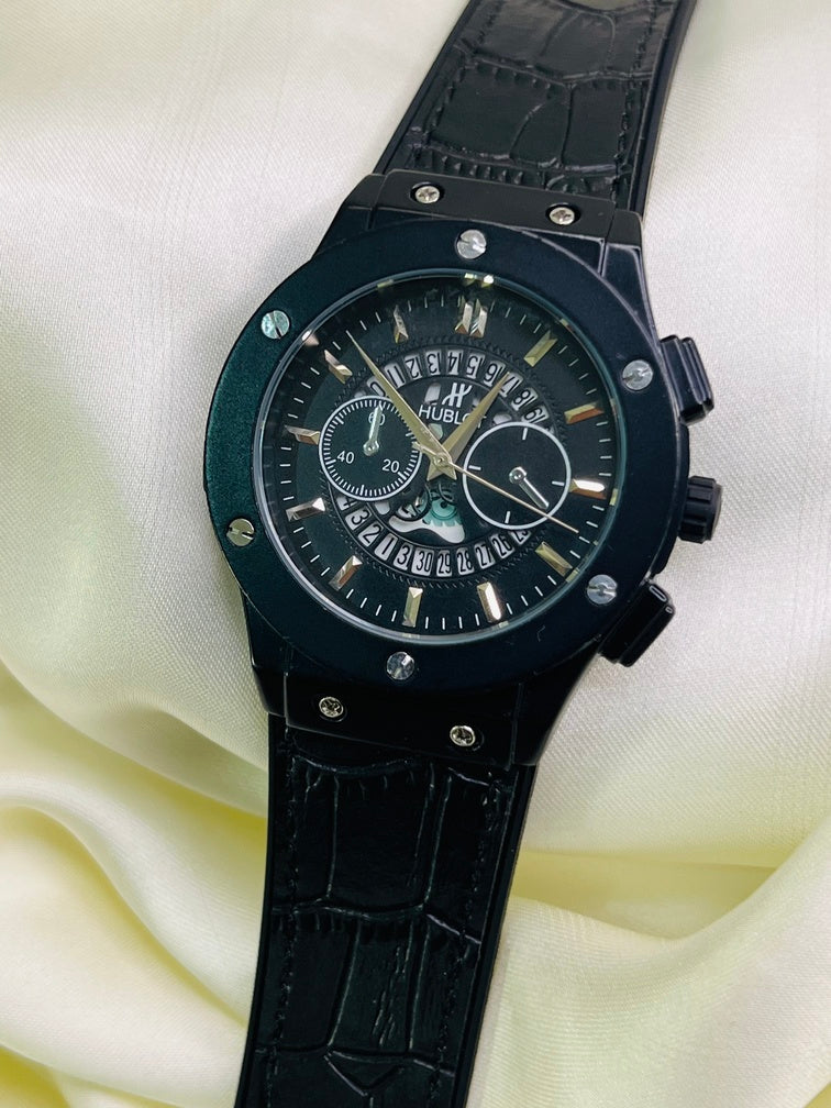 Trendy Black Strap Men's Watch