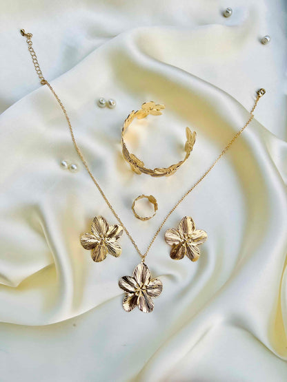 Luxury Flower Locket Set